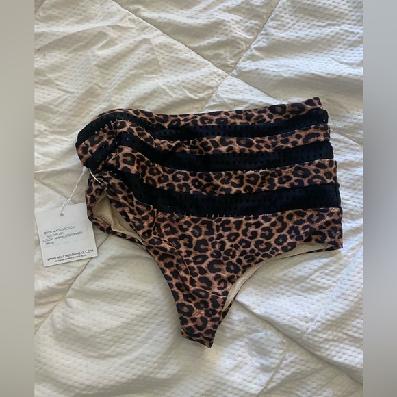 ACACIA SWIMWEAR— NWT size medium bottom - Picture 2 of 3